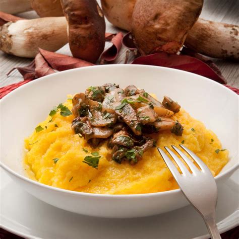 Polenta E Funghi L Idea Per Preparare E Cucinare La Ricetta Polenta E