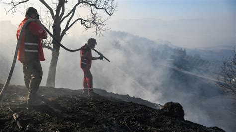 Incendiile au devastat sate întregi din sud vestul Turciei Alertă și