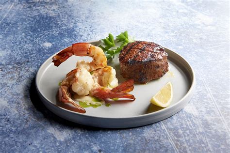 Holiday Surf And Turf Dinner For Two The Oceanaire Fine Dining Seafood Restaurant In The Us