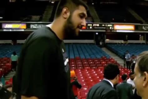 Tallest Mexican In The World Sim Bhullar Height Age And Bio