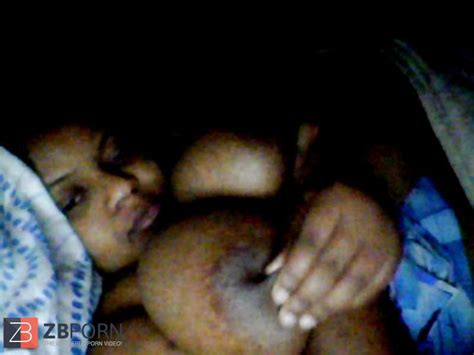 SALOPE EBONY AUX GROS SEIN ZB Porn