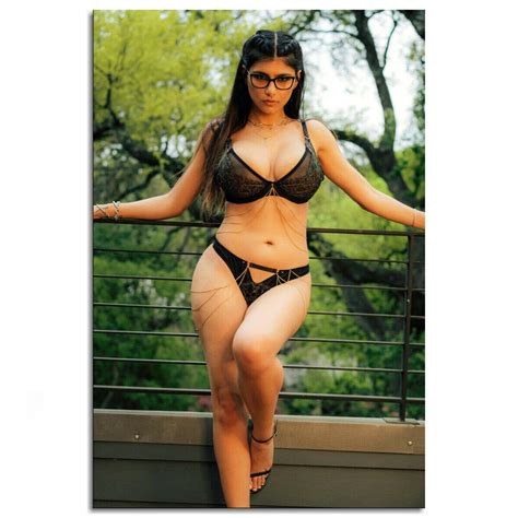 Mia Khalifa Sxi Sex Pictures Pass