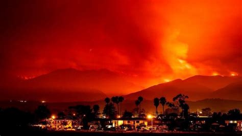 California Wildfires Spread Quickly, Threatening Hundreds of Homes