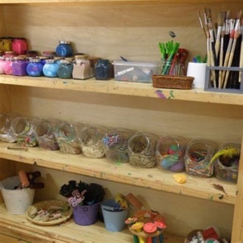 Art Shelf Repin Reggio Emilia Classroom Reggio Inspired Classrooms Reggio Emilia Inspired