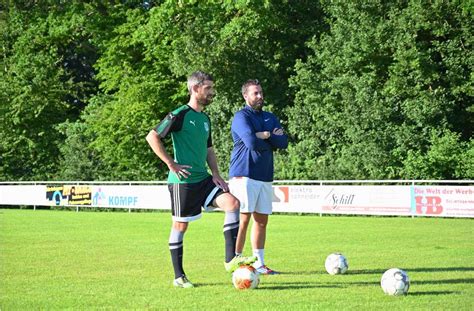 Fu Ball Bezirksliga B Blingen Calw Neues Spielertrainer Duo F R Den Sv