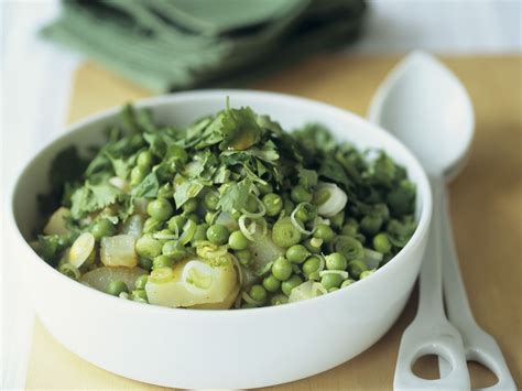 Erbsen Kartoffelsalat Mit Lauchzwiebeln Rezept Eat Smarter