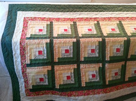 Traditional Log Cabin Quilt Block