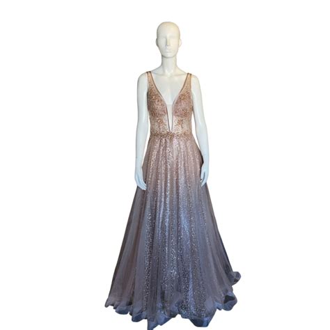 Sparkly Beaded Backless Formal Dress (M) – Holy Thrift