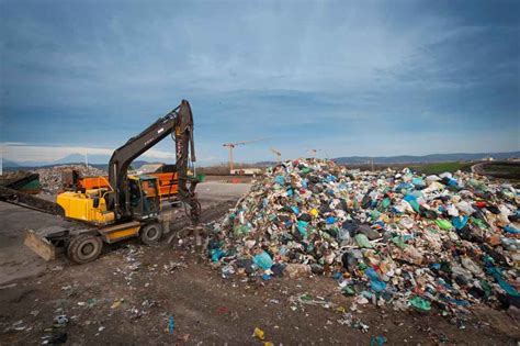 Gospodarka odpadami ważnym tematem POL ECO SYSTEM Sozosfera ochrona