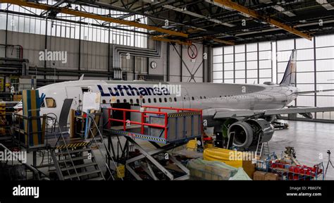 Airbus A321 Interior Hi Res Stock Photography And Images Alamy