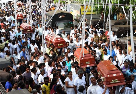 Sri Lankan Garbage Collapse Kills At Least 30