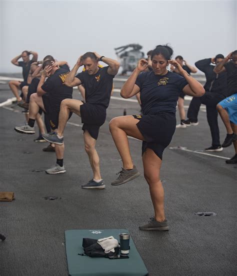 Th Fleet On Twitter Sailors Participate In Group Exercises On The