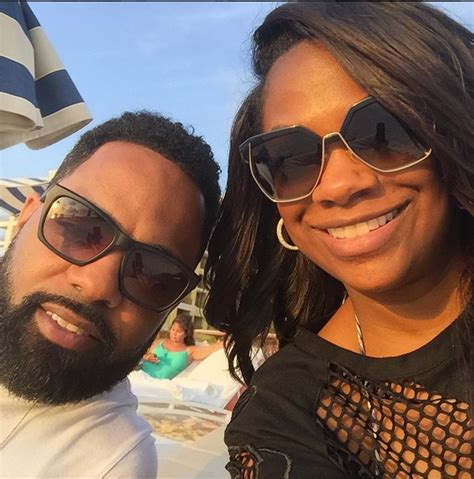 Gratuit Mvtube Kandie Luv Gets Some Sun On The Balcony Kandi Burruss