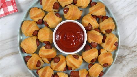 Mini Pigs in a Blanket – EatFoodlicious