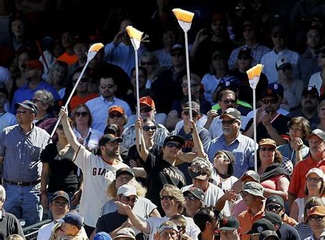 Tim Lincecum Pitches Sf Giants To Sweep Of La Sfgate