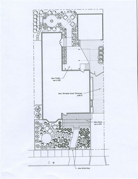 yard makeover starting point  plan une femme dun  age