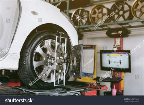 718 Alignment Calibration Images, Stock Photos & Vectors | Shutterstock