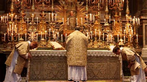 Twelve Things I Like About The Latin Mass Fr Dwight Longenecker