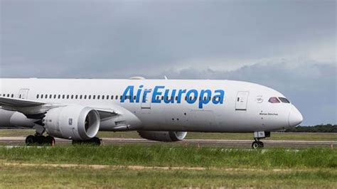 Passengers From Diverted Air Europa Flight Recount Turbulence Ordeal