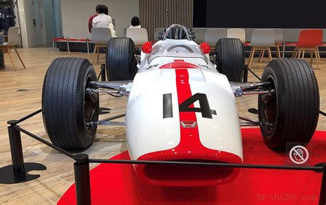 F1開幕を記念してhondaウエルカムプラザ青山に歴代f1が集合！｜青山ホンダ本社で4月19月まで特別展示中。 ライフスタイルのweb