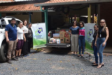 Sefaz Mt Entrega Duas Toneladas De Alimentos Arrecadados Por Servidores