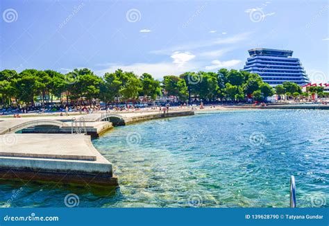 The Vodice beach, Croatia editorial image. Image of installations - 139628790