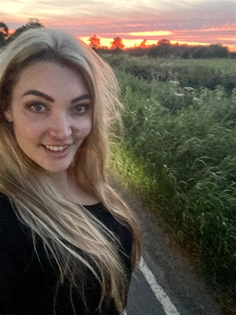 Tw Pornstars Tamara Grace Twitter Saw The Most Amazing Sunset The