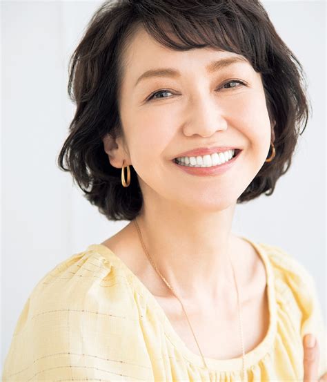 賀来千香子さん×megumiさん対談「40代、揺らいだ後の十年を見据えて目指すべき美しさとは？」 Story [ストーリィ] オフィシャルサイト