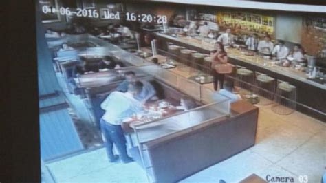 Otto Hasibuan Sudah Pegang Rekaman CCTV Mirna Tewas Di Kafe Oliver