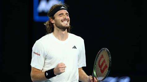 Tsitsipas Vence Sem Brilhar E Apura Se Pela Primeira Vez Para A Final