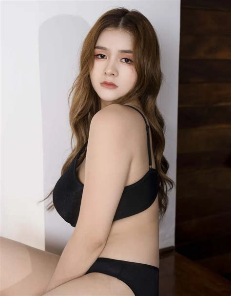 Zhang Yun Xi Nude Pic Sexy Photos