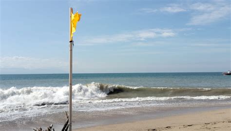 Mejoran Las Condiciones Del Mar En Puerto Vallarta Aunque Con Riesgo