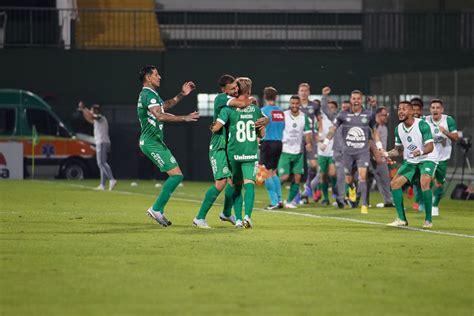 Argel Fuchs Tem D Vida Na Lateral Esquerda Da Chapecoense