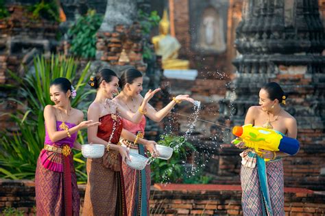 Splash Into Fun Your Ultimate Guide To The Songkran Water Festival In Thailand Europe2asia