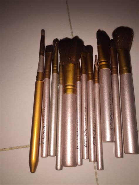 Brush Make Up Naked Original Kesehatan Kecantikan Rias Wajah