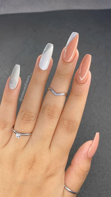 Unhas Nude Glitter Em 2024 Unhas Bonitas Unhas Unhas Redondas