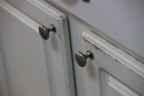 Kitchen Cabinet Damage Risks: Water, Humidity, Heat | AWA Kitchen Cabinets