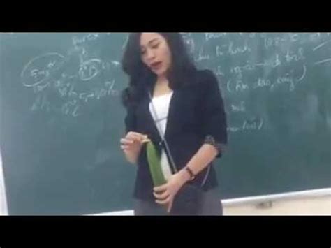 Hot Girl Day Cach Su Dung Bao Cao Su YouTube