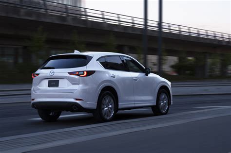 台灣超前部署？ 日本推出新年式《mazda Cx 5》 比照《cx 60》追加雪幻白新車色