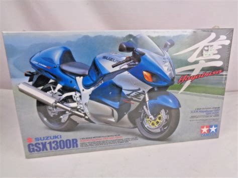 Tamiya Suzuki GSX1300R Hayabusa 1 12 Motorcycle Model Kit 14090