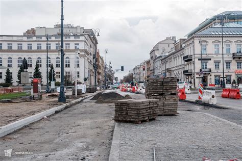 W Centrum Warszawy Trwa Remont Placu Trzech Krzy Y Warszawa