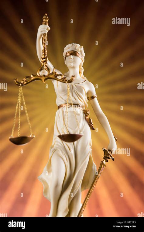 Statue of lady justice, Law concept Stock Photo - Alamy