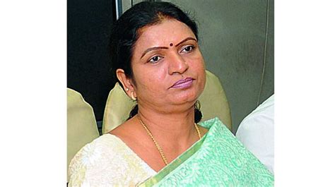 DK Aruna plans to take up padayatra across Telangana