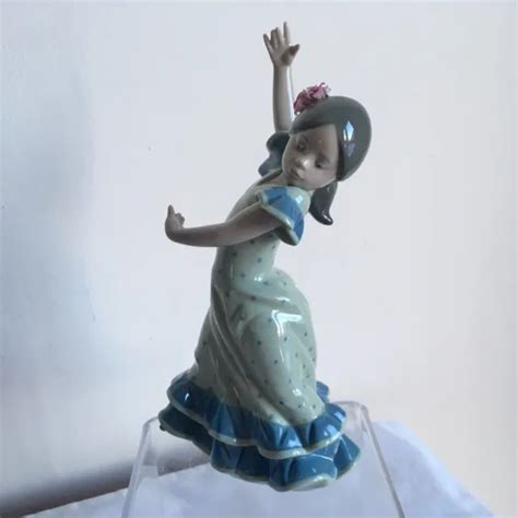 Vintage Lladro Porcelain Girl Lolita Flamenco Dancer Figurine