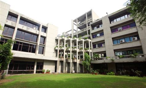 Empi Business School Courses Contact Details Facilities