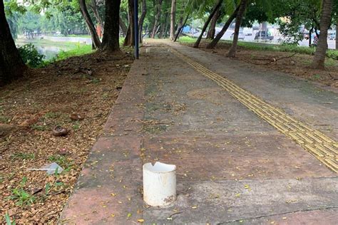 Tiang Dan Lampu Taman Di Kelapa Gading Dicuri Siang Bolong Warga