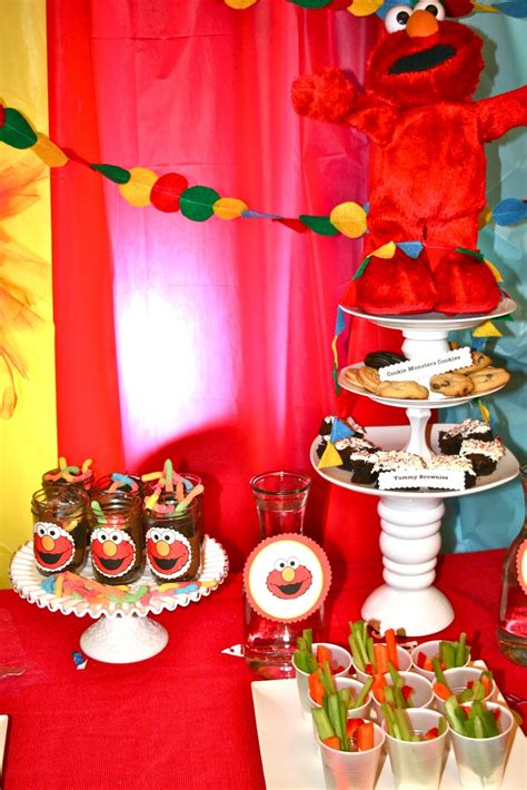 Crafy Indulgence: Elmo Party