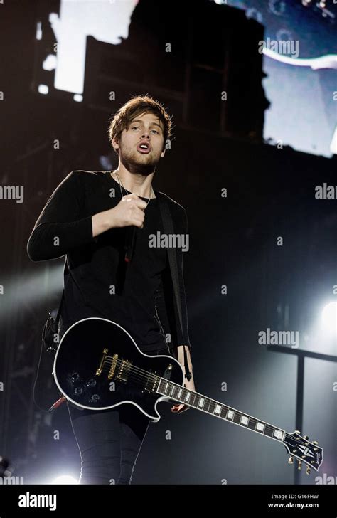 5 Seconds Of Summer Perform At The O2 Arena Featuring Luke Hemmings 5