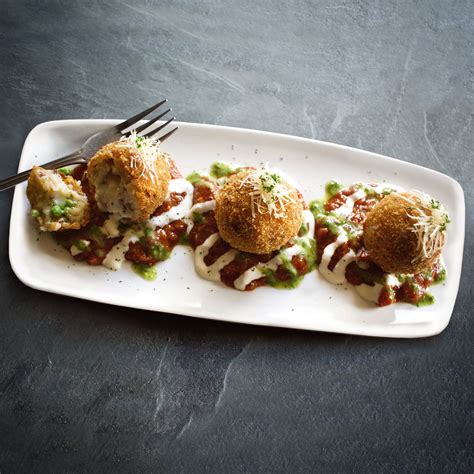 Stonewood Grill & Tavern