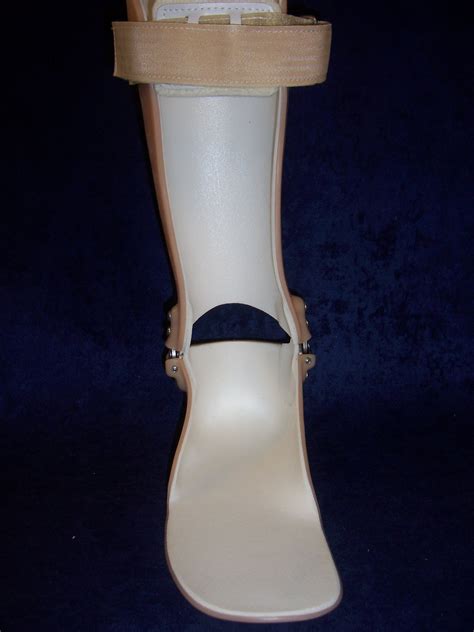 BT Orthotic Labs, Inc. - Articulating Ankle foot orthosis: Anterior